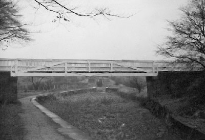 footbridge at Daisy Nook