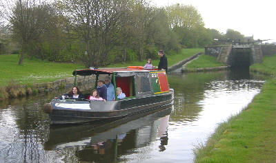 boat trip down the Ashton Canal 