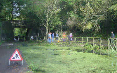 Hollinwood Canal Society working party on the canal at Daisy Nook