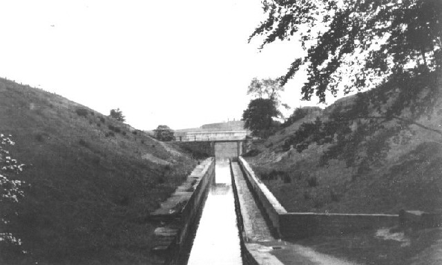 Hollinwood Branch Canal, Droylsden