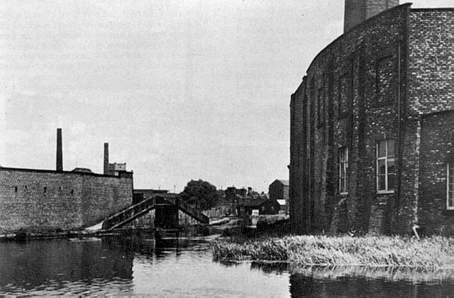 Hollinwood Branch Canal, Droylsden