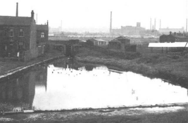 Hollinwood Branch Canal, Bradley Bent Hollinwood Branch Canal, Bradley Bent